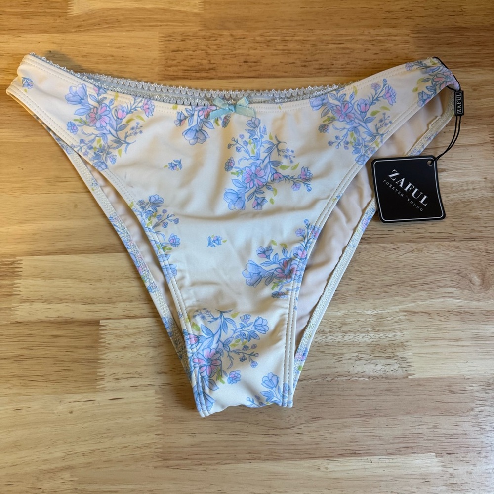 Zaful Floral Lace‎ Trim Cute Bow Bikini Bottoms